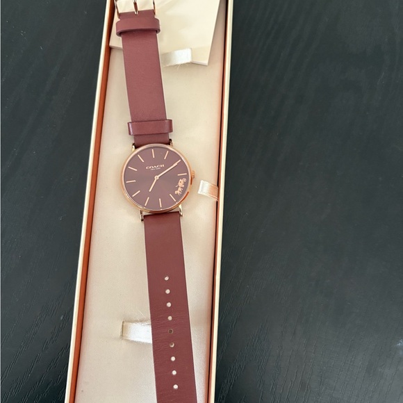 Fossil Women's Burgundy Watch - Picture 1 of 3